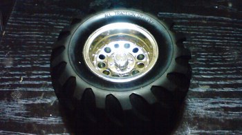 Genuine tire w.wheel.JPG